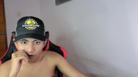 darknigthx online show from 04/20/26, 01:52