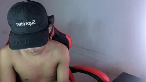 darknigthx online show from 04/21/26, 01:18