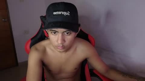 darknigthx online show from 04/24/26, 01:08