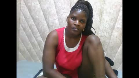 Snapshot of darknipples2 chatting on 05/15/26, 11:12 SHANICE online show from 05/15/26, 11:12