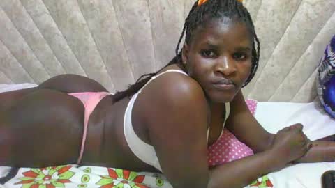 Snapshot of darknipples2 chatting on 06/22/26, 03:25 SHANICE online show from 06/22/26, 03:25