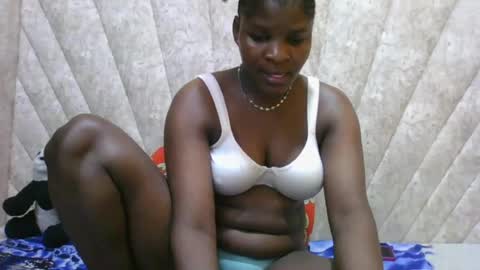 Snapshot of darknipples2 chatting on 07/22/26, 05:32 SHANICE online show from 07/22/26, 05:32