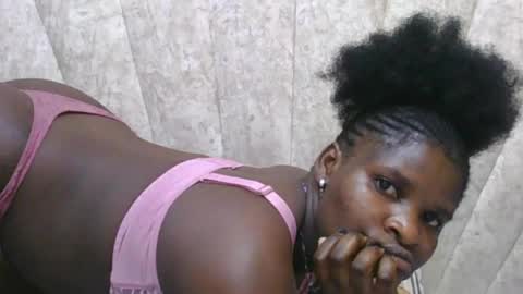 Snapshot of darknipples2 chatting on 07/22/26, 07:38 SHANICE online show from 07/22/26, 07:38