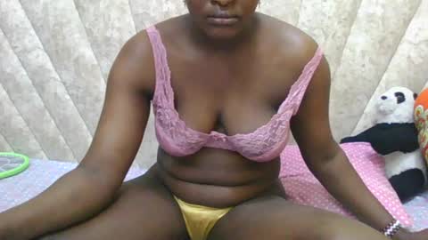 Snapshot of darknipples2 chatting on 07/25/26, 02:53 SHANICE online show from 07/25/26, 02:53