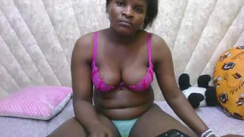 Snapshot of darknipples2 chatting on 07/31/26, 10:42 SHANICE online show from 07/31/26, 10:42