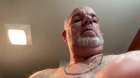 darknite083072 online show from 11/18/25, 11:03