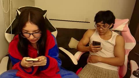 darkpleasuress online show from 11/21/25, 06:56