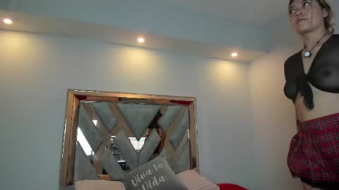 Jhon y Lucy online show from 07/02/26, 03:34