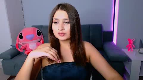 Amelie online show from 06/08/26, 04:07