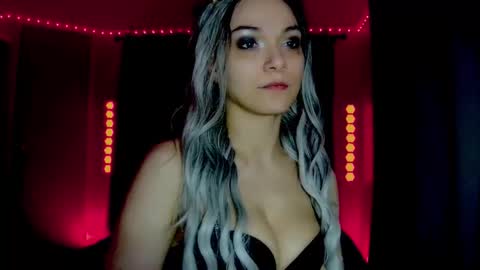 roseredgoddess online show from 03/31/26, 04:02