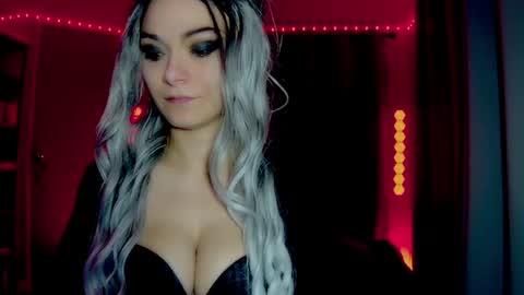 roseredgoddess online show from 04/14/26, 02:50