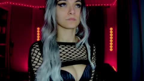 roseredgoddess online show from 05/16/26, 05:04