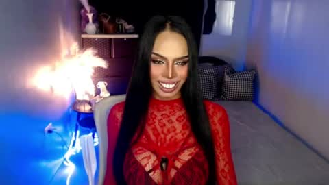 Snapshot of darksoul_mistress chatting on 06/08/26, 05:35 HAPPY BIRTHDAY MISTRESS MADRIANA online show from 06/08/26, 05:35