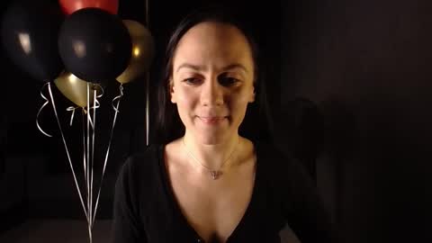 darkspark_ online show from 10/10/25, 08:24