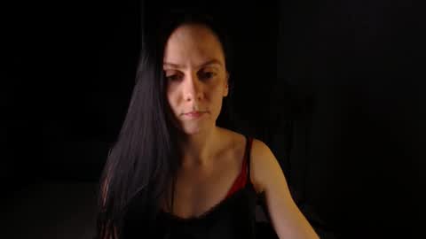 darkspark_ online show from 11/05/25, 11:43