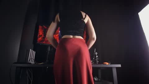 darkspark_ online show from 12/04/25, 10:24