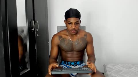 Darktemp  online show from 02/06/26, 11:46