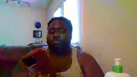 darkwhiskeysipper689 online show from 04/07/26, 06:08