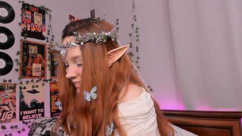 Snapshot of darleneferran chatting on 12/18/24, 11:30 lina online show from 12/18/24, 11:30