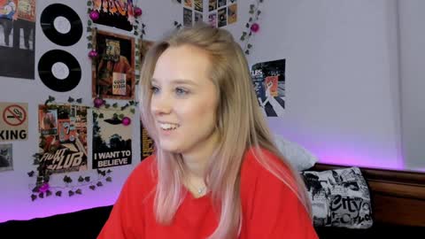 Snapshot of darleneferran chatting on 01/09/25, 03:04 lina online show from 01/09/25, 03:04