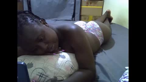 darling_ella online show from 10/23/25, 06:50