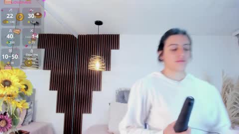 Snapshot of darling_spoiled chatting on 04/27/26, 10:57 darling online show from 04/27/26, 10:57
