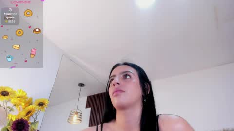 Snapshot of darling_spoiled chatting on 05/02/26, 11:04 darling online show from 05/02/26, 11:04