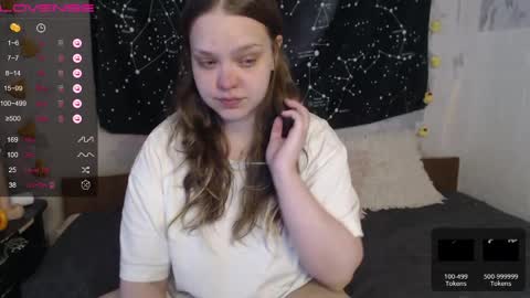 darling_tony18 online show from 04/22/26, 12:28