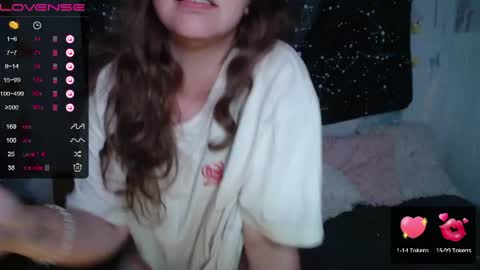Snapshot of darling_tony18 chatting on 07/03/26, 04:57 darling_tony18 online show from 07/03/26, 04:57