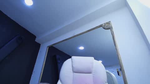 Darling online show from 01/22/25, 01:21