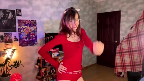 D online show from 12/15/25, 03:44