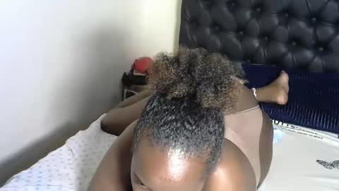 Snapshot of darlqueen chatting on 02/02/25, 11:08 darlqueen online show from 02/02/25, 11:08