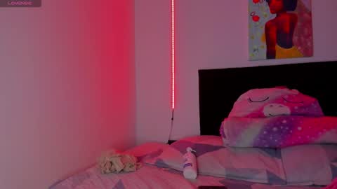 Darlyhooper online show from 03/04/26, 12:16