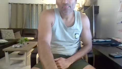 darryl43321 online show from 12/04/25, 07:11