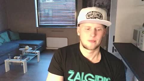 Snapshot of dartanjanas chatting on 09/11/25, 05:46 Dario online show from 09/11/25, 05:46