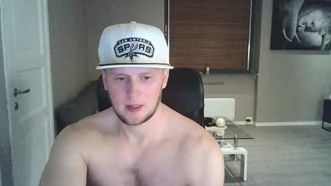 Snapshot of dartanjanas chatting on 09/26/25, 08:13 Dario online show from 09/26/25, 08:13