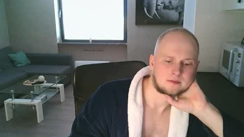 Snapshot of dartanjanas chatting on 10/12/25, 10:36 Dario online show from 10/12/25, 10:36