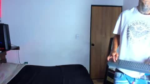 darwin_nlh online show from 04/28/26, 09:09