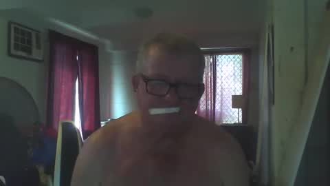 Snapshot of darwincock chatting on 12/24/24, 06:11 darwincock online show from 12/24/24, 06:11