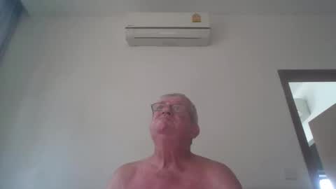 Snapshot of darwincock chatting on 03/30/26, 01:50 darwincock online show from 03/30/26, 01:50