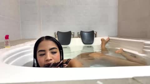 Isabella online show from 04/26/26, 11:24