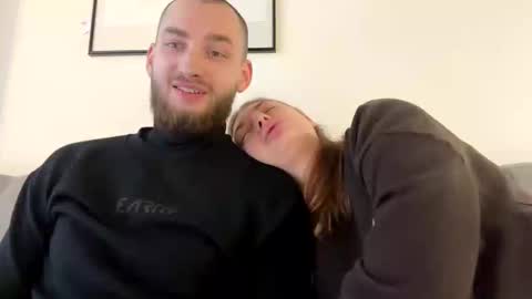 kisses4u  thanks follow me i like new follow  online show from 12/23/24, 11:57