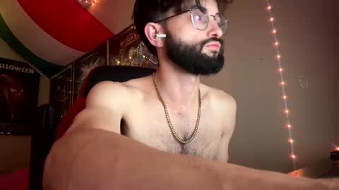 Snapshot of dathungitalian chatting on 09/12/25, 05:18 Tarantino online show from 09/12/25, 05:18