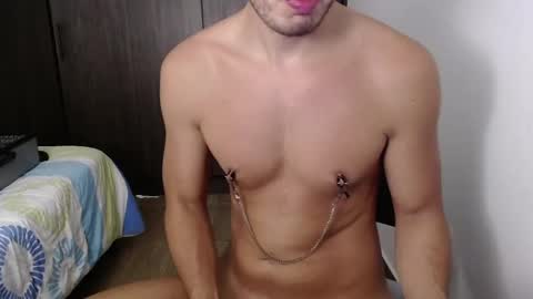 Snapshot of dave02_ chatting on 01/12/25, 11:47 David online show from 01/12/25, 11:47