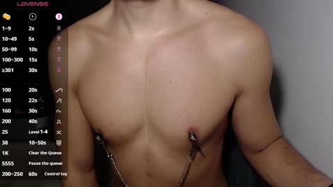 Snapshot of dave02_ chatting on 03/10/25, 07:07 David online show from 03/10/25, 07:07