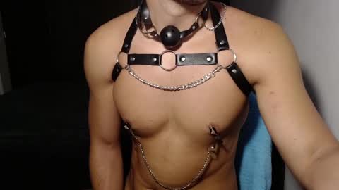 Snapshot of dave02_ chatting on 03/12/25, 07:28 David online show from 03/12/25, 07:28