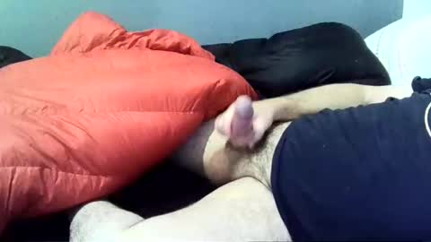 Snapshot of dave19704321 chatting on 12/22/25, 04:31 dave19704321 online show from 12/22/25, 04:31