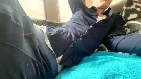 Snapshot of dave76b chatting on 12/27/24, 11:17 dave76b online show from 12/27/24, 11:17