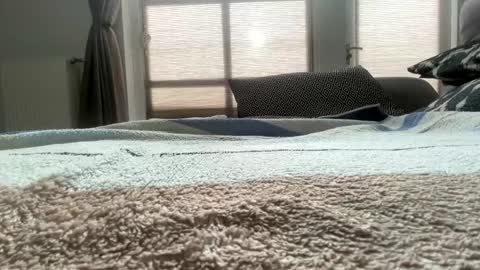 Snapshot of dave76b chatting on 02/14/25, 10:59 dave76b online show from 02/14/25, 10:59