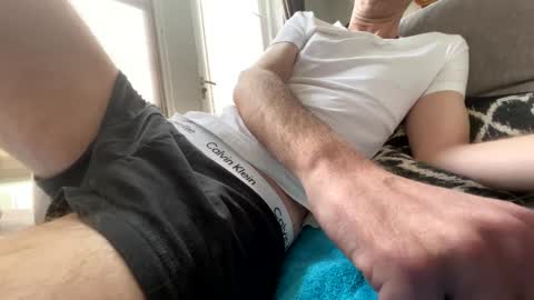 Snapshot of dave76b chatting on 02/25/25, 12:03 dave76b online show from 02/25/25, 12:03